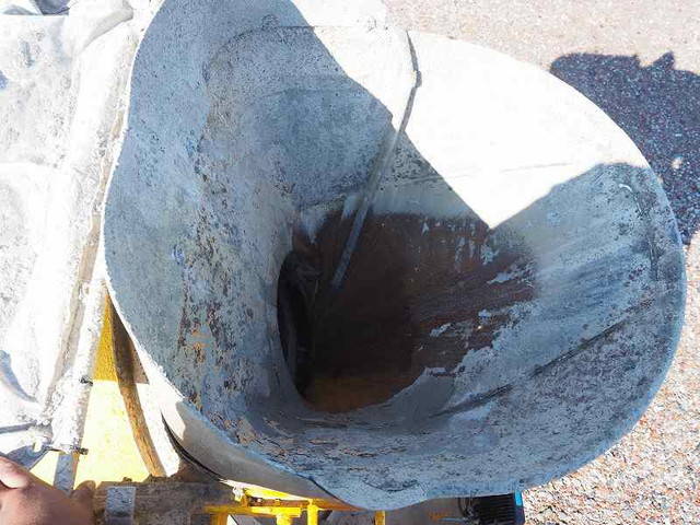 いすゞフォワードミキサー車（コンクリートミキサー）中型（4t）[写真30]