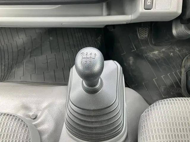 トヨタダイナセーフティローダー小型（2t・3t）[写真34]