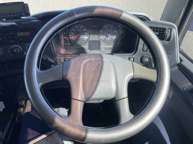 三菱ふそうスーパーグレートダンプ大型（10t）[写真29]