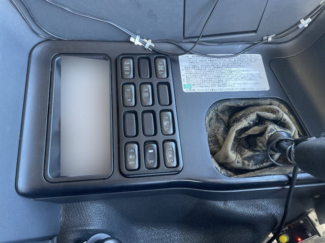 三菱ふそうスーパーグレートダンプ大型（10t）[写真32]