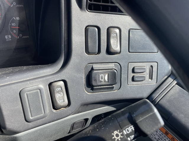 三菱ふそうスーパーグレートダンプ大型（10t）[写真37]