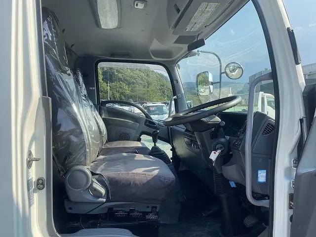 いすゞフォワード平ボディ中型（4t）[写真17]