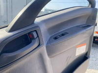 いすゞフォワード平ボディ中型（4t）[写真26]