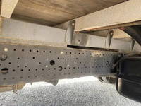 いすゞフォワード平ボディ中型（4t）[写真36]