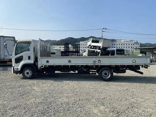 いすゞフォワード平ボディ中型（4t）[写真04]