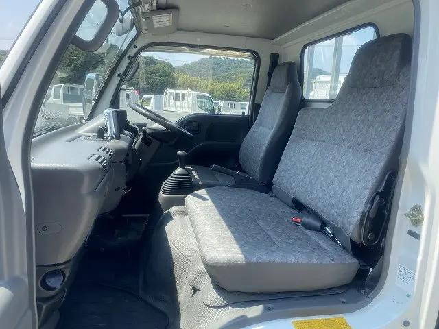 日産アトラス平ボディ小型（2t・3t）[写真13]