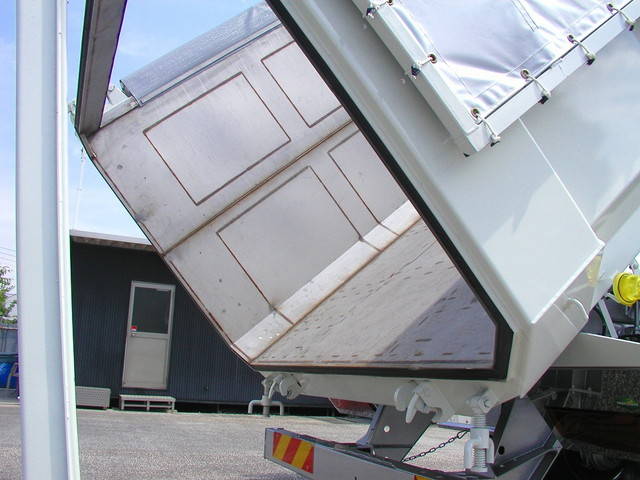 三菱ふそうスーパーグレート深ダンプ（土砂禁ダンプ）大型（10t）[写真14]