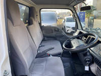 いすゞエルフ幌車小型（2t・3t）[写真09]