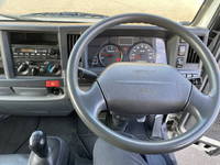 いすゞエルフ幌車小型（2t・3t）[写真10]