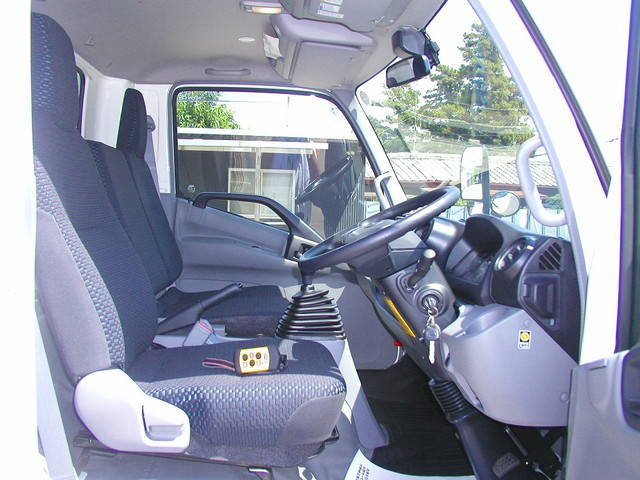 日野デュトロアルミウイング小型（2t・3t）[写真24]