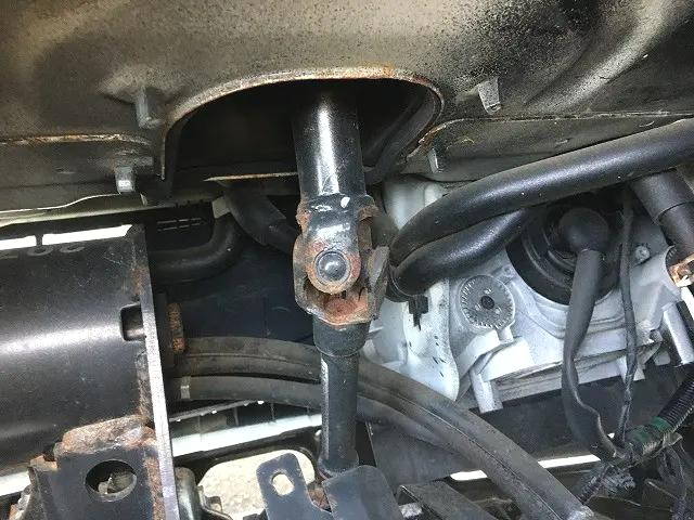 いすゞエルフ平ボディ小型（2t・3t）[写真11]