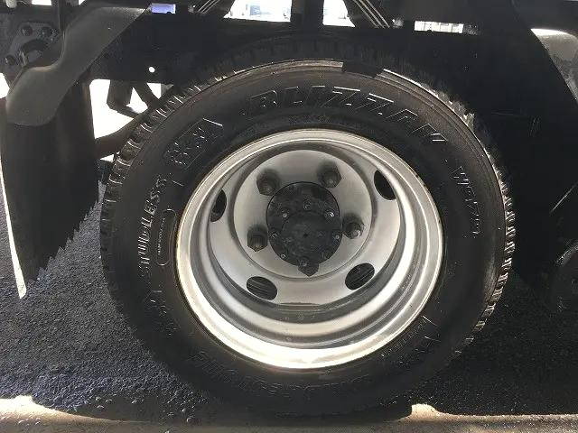 いすゞエルフ平ボディ小型（2t・3t）[写真15]