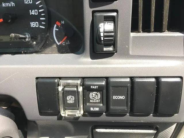 いすゞエルフ平ボディ小型（2t・3t）[写真24]