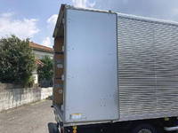 いすゞエルフアルミバン小型（2t・3t）[写真12]