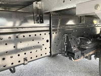 いすゞエルフアルミバン小型（2t・3t）[写真15]