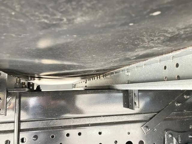 いすゞエルフアルミバン小型（2t・3t）[写真17]