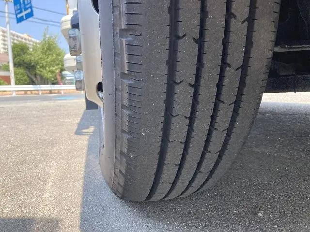 いすゞエルフアルミバン小型（2t・3t）[写真18]