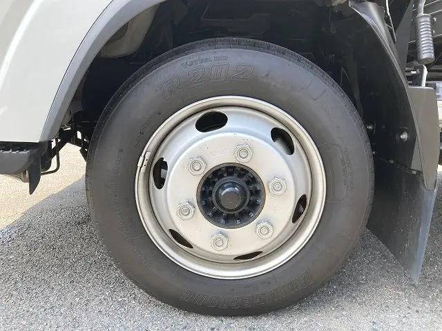 いすゞエルフアルミバン小型（2t・3t）[写真19]