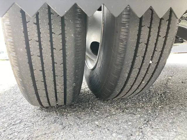 いすゞエルフアルミバン小型（2t・3t）[写真22]