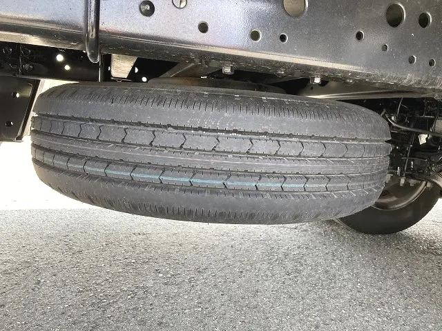 いすゞエルフアルミバン小型（2t・3t）[写真24]