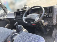 いすゞエルフアルミバン小型（2t・3t）[写真29]