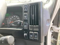 いすゞエルフアルミバン小型（2t・3t）[写真30]