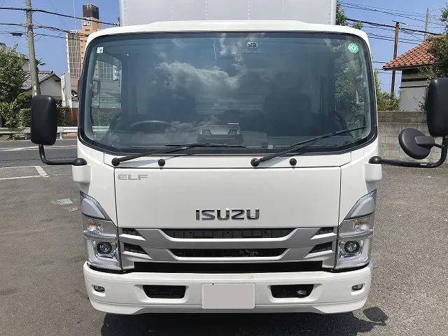 いすゞエルフアルミバン小型（2t・3t）[写真03]