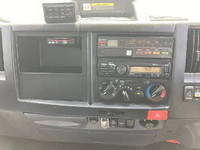 いすゞエルフアルミバン小型（2t・3t）[写真33]