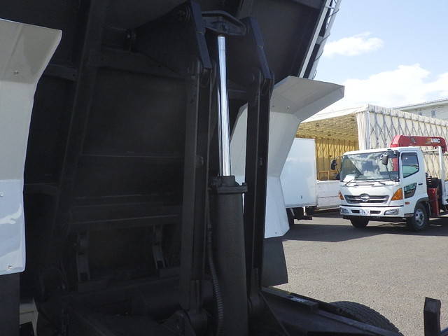 いすゞフォワードダンプ中型（4t）[写真13]