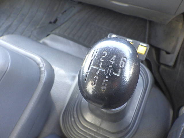 いすゞフォワードダンプ中型（4t）[写真30]