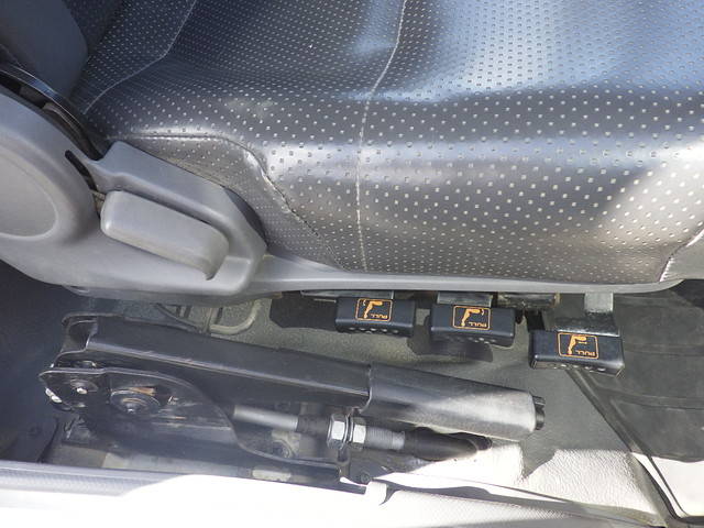 いすゞフォワードダンプ中型（4t）[写真33]