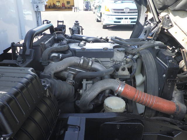 いすゞフォワードダンプ中型（4t）[写真38]