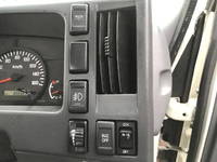 いすゞエルフセーフティローダー小型（2t・3t）[写真34]