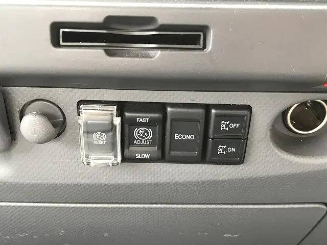 いすゞエルフセーフティローダー小型（2t・3t）[写真38]