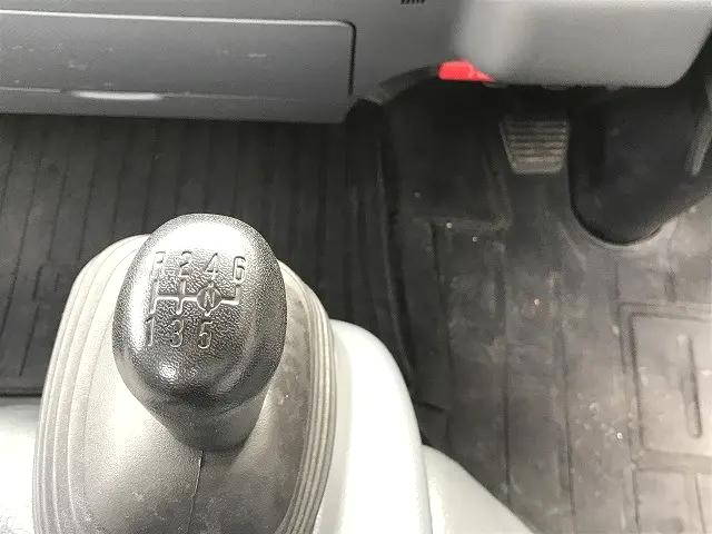 いすゞエルフセーフティローダー小型（2t・3t）[写真39]