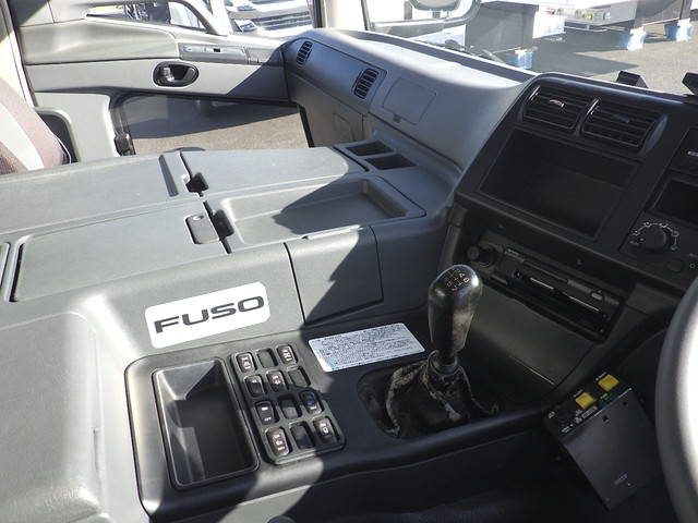三菱ふそうスーパーグレートダンプ大型（10t）[写真21]