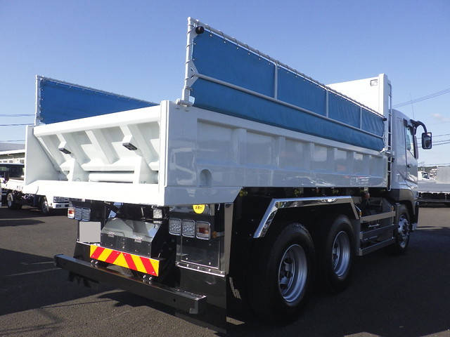 三菱ふそうスーパーグレートダンプ大型（10t）[写真04]