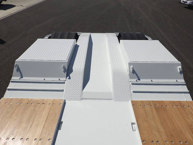 その他のメーカーその他の車種重機運搬トレーラー大型（10t）[写真26]