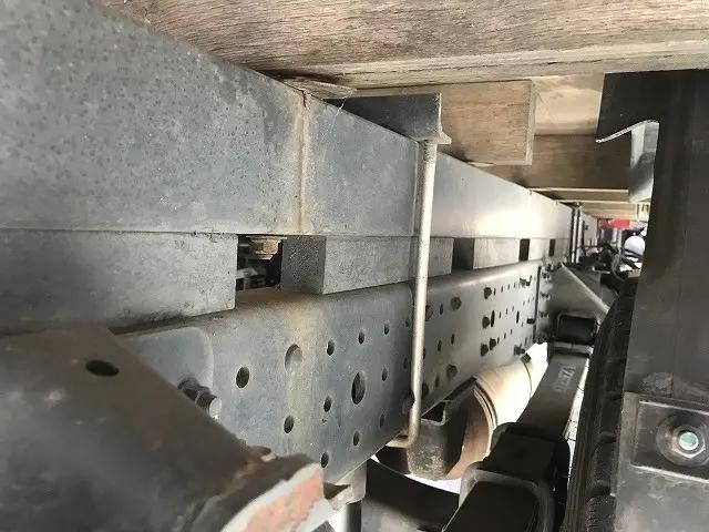 三菱ふそうキャンタークレーン4段小型（2t・3t）[写真20]