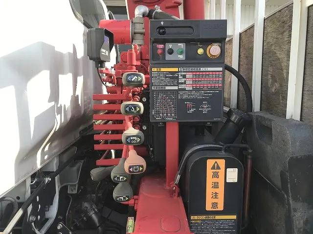 三菱ふそうキャンタークレーン4段小型（2t・3t）[写真27]