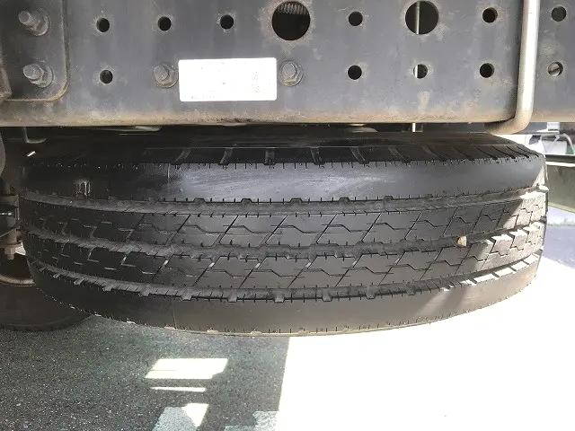 三菱ふそうキャンタークレーン4段小型（2t・3t）[写真31]