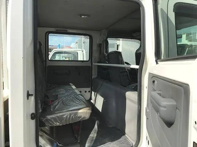 日野デュトロダブルキャブ（Wキャブ）小型（2t・3t）[写真25]