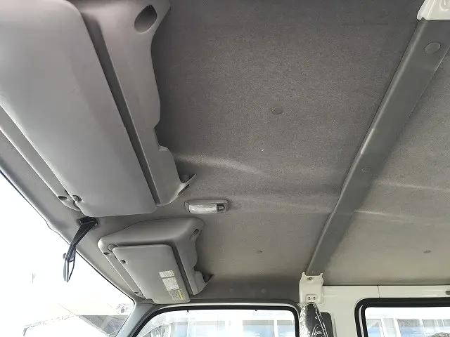 日野デュトロダブルキャブ（Wキャブ）小型（2t・3t）[写真27]