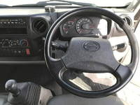 日野デュトロダブルキャブ（Wキャブ）小型（2t・3t）[写真30]