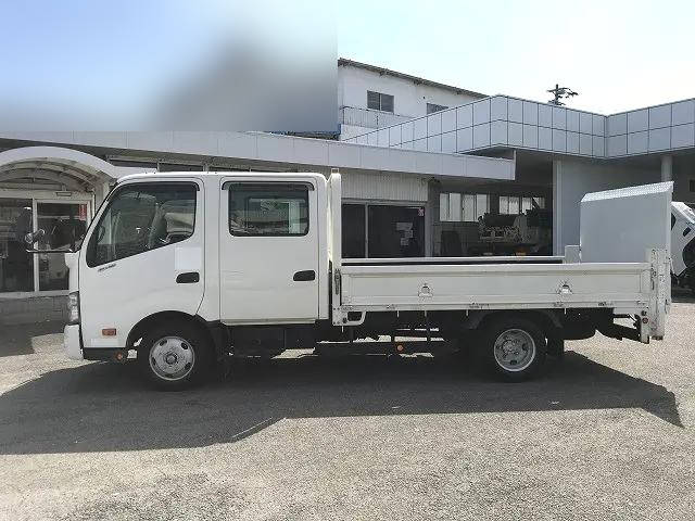 日野デュトロダブルキャブ（Wキャブ）小型（2t・3t）[写真03]