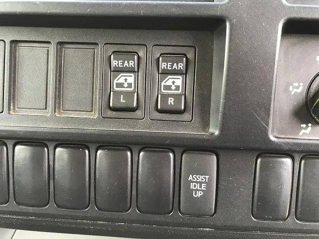 日野デュトロダブルキャブ（Wキャブ）小型（2t・3t）[写真32]