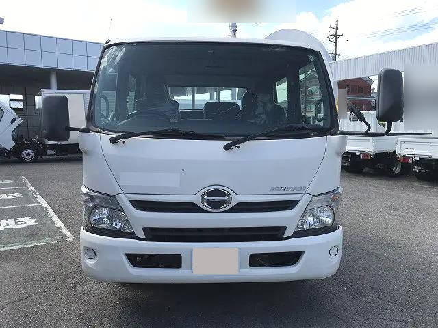 日野デュトロダブルキャブ（Wキャブ）小型（2t・3t）[写真09]
