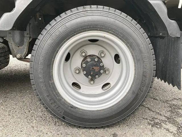 いすゞエルフ平ボディ小型（2t・3t）[写真19]