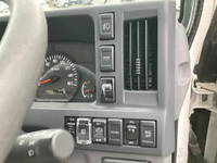 いすゞエルフ平ボディ小型（2t・3t）[写真27]