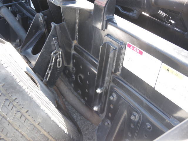 三菱ふそうキャンターコンテナ専用車小型（2t・3t）[写真06]